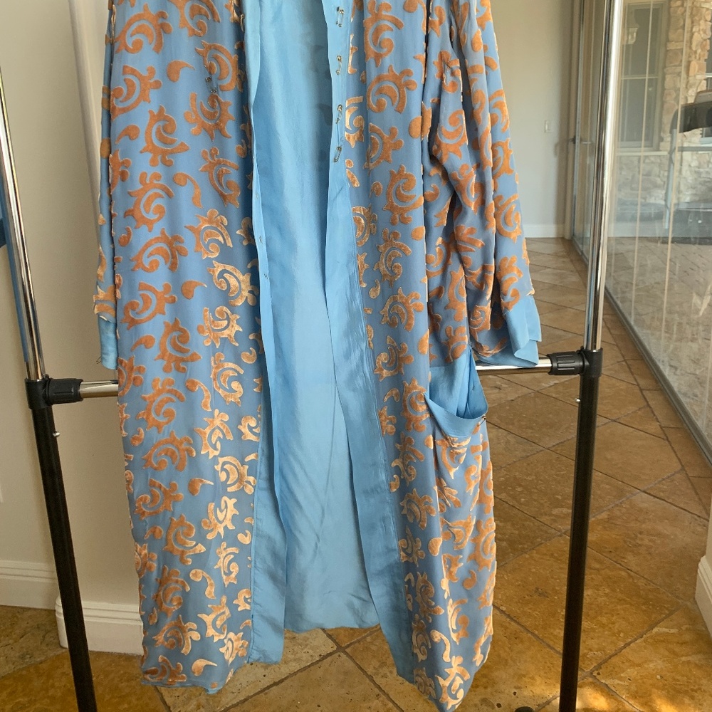 Alexandro Fratelli Robe - Picture 3 of 8